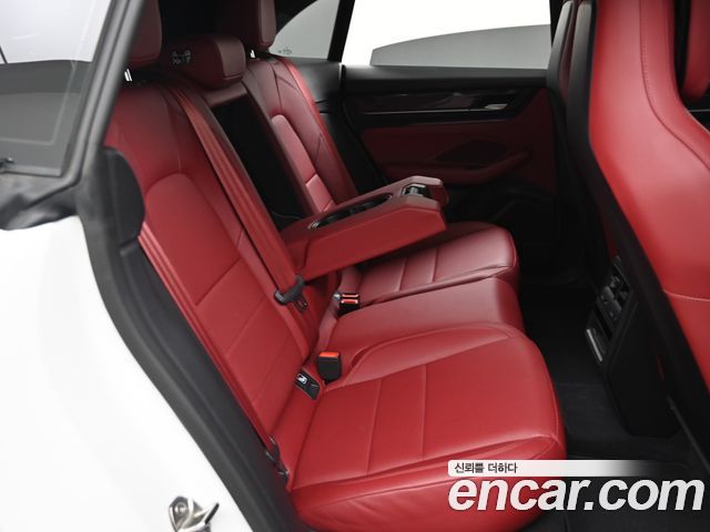 Porsche Macan EV 4S 2025 — фото 16