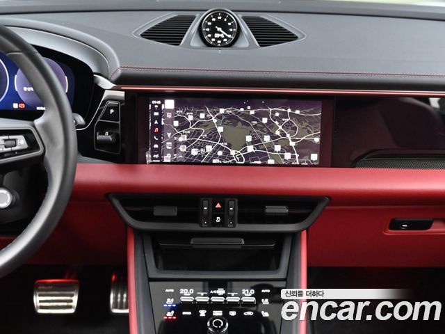 Porsche Macan EV 4S 2025 — фото 18