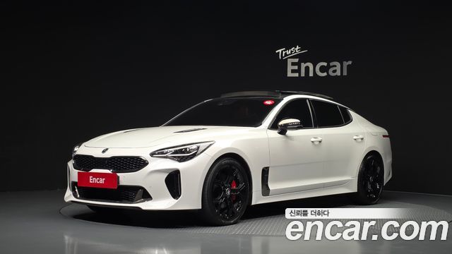 Kia Stinger 3.3 Turbo AWD GT 2020 — фото 1