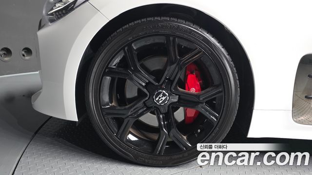 Kia Stinger 3.3 Turbo AWD GT 2020 — фото 5