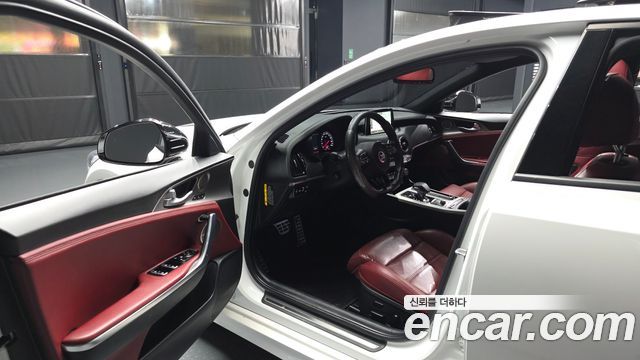 Kia Stinger 3.3 Turbo AWD GT 2020 — фото 10