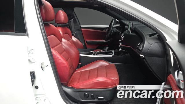 Kia Stinger 3.3 Turbo AWD GT 2020 — фото 11