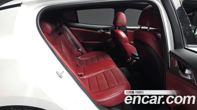 Kia Stinger 3.3 Turbo AWD GT 2020 — фото 12