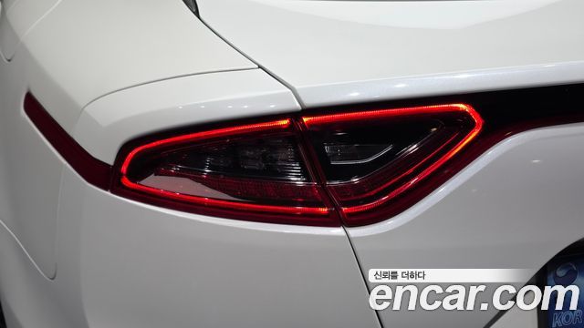 Kia Stinger 3.3 Turbo AWD GT 2020 — фото 23