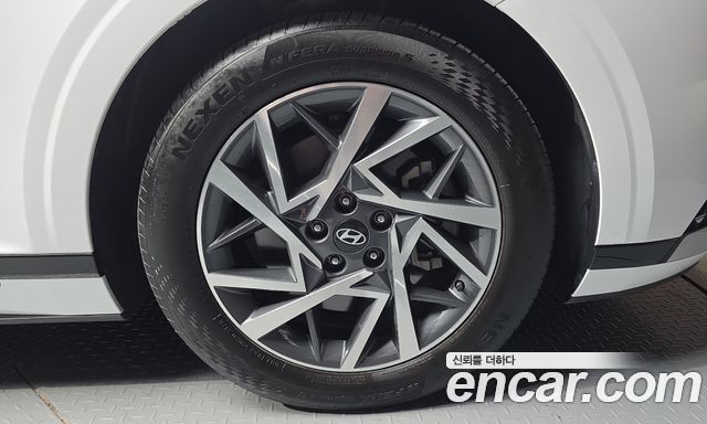Hyundai Grandeur (GN7) 3.5 LPG 2WD (Taxi) Deluxe 2023 — фото 21