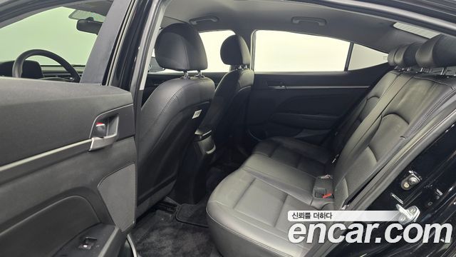 Hyundai Avante (AD) 1.6 GDI Value Plus 2018 — фото 12