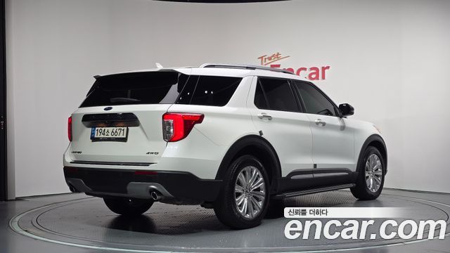 Ford Explorer (VI) 2.3 LimIted 4WD 2022 — фото 2