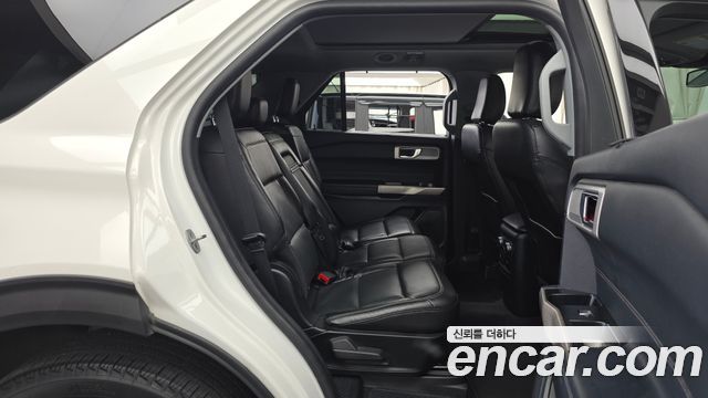 Ford Explorer (VI) 2.3 LimIted 4WD 2022 — фото 11