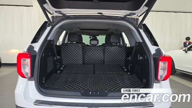 Ford Explorer (VI) 2.3 LimIted 4WD 2022 — фото 18