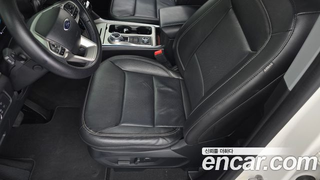 Ford Explorer (VI) 2.3 LimIted 4WD 2022 — фото 19