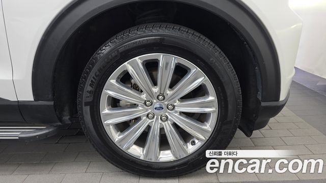Ford Explorer (VI) 2.3 LimIted 4WD 2022 — фото 21