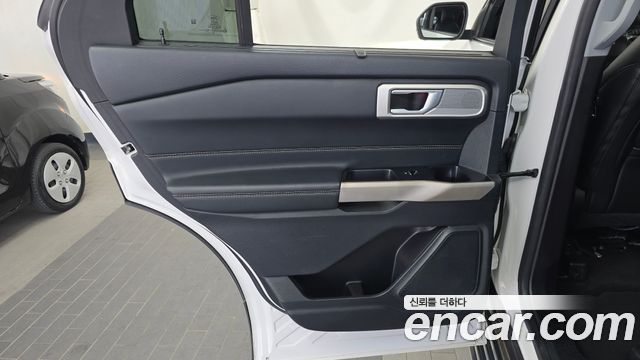 Ford Explorer (VI) 2.3 LimIted 4WD 2022 — фото 25
