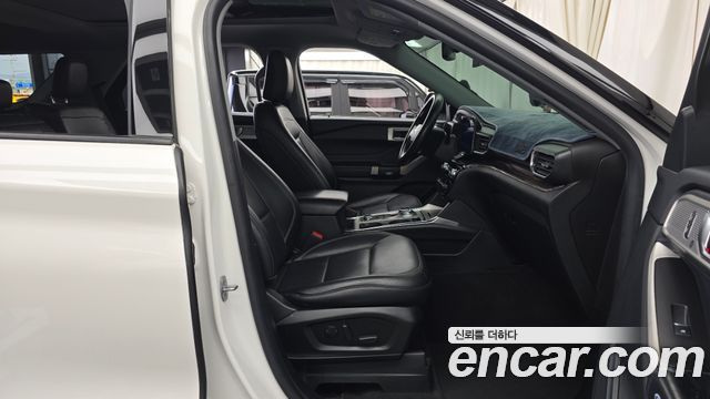 Ford Explorer (VI) 2.3 LimIted 4WD 2022 — фото 26