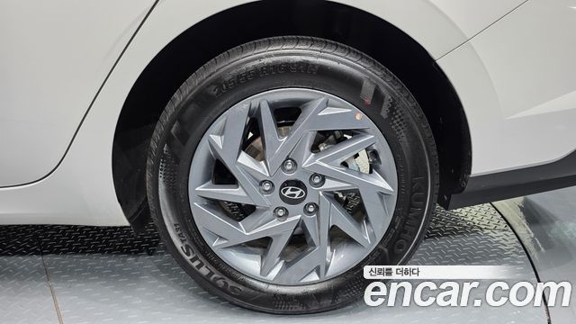 Hyundai Avante (CN7) 1.6 Inspiration 2025 — фото 21