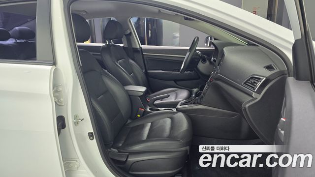 Hyundai Avante (AD) 1.6 GDI Value Plus 2018 — фото 10