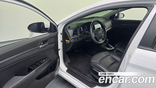 Hyundai Avante (AD) 1.6 GDI Value Plus 2018 — фото 11