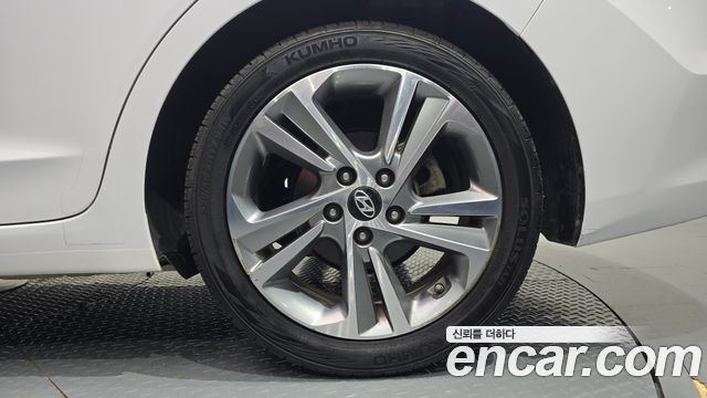 Hyundai Avante (AD) 1.6 GDI Value Plus 2018 — фото 21
