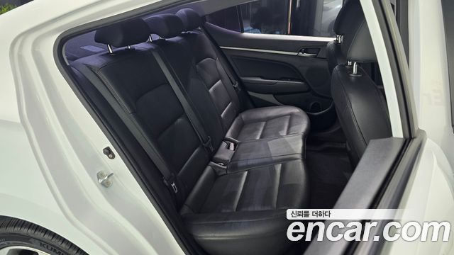 Hyundai Avante (AD) 1.6 GDI Value Plus 2018 — фото 26