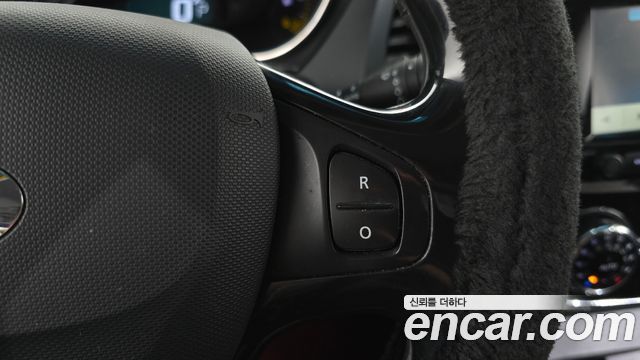 Renault Korea QM3 RE 2015 — фото 20