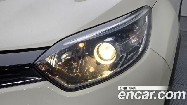 Renault Korea QM3 RE 2015 — фото 22