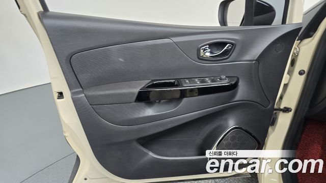 Renault Korea QM3 RE 2015 — фото 24