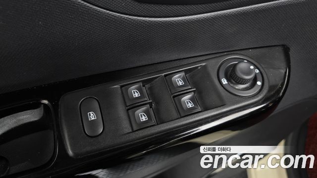 Renault Korea QM3 RE 2015 — фото 30