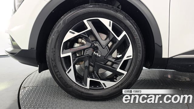 Kia Sportage (V) Gasoline 1.6 Turbo 2WD Signature 2023 — фото 5