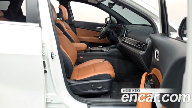 Kia Sportage (V) Gasoline 1.6 Turbo 2WD Signature 2023 — фото 15