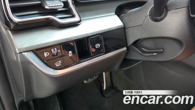 Kia Sportage (V) Gasoline 1.6 Turbo 2WD Signature 2023 — фото 23