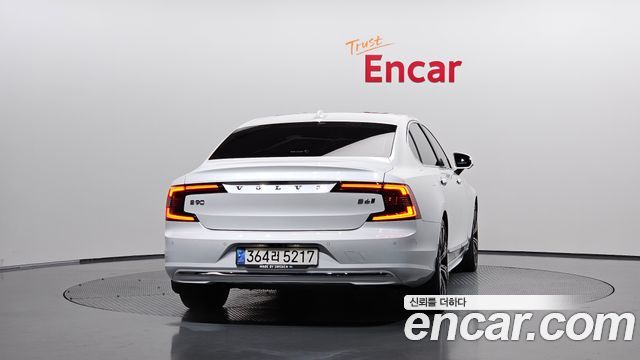 Volvo S90 B6 AWD Inscription 2021 — фото 4