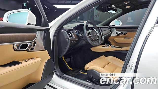 Volvo S90 B6 AWD Inscription 2021 — фото 10