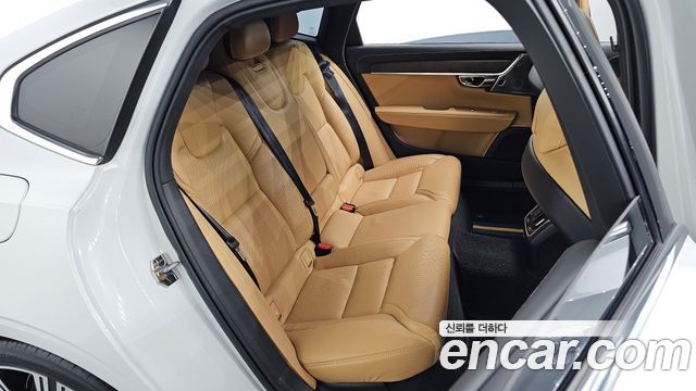 Volvo S90 B6 AWD Inscription 2021 — фото 11
