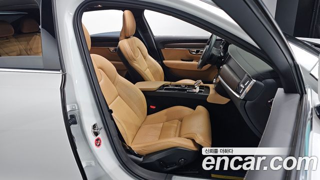 Volvo S90 B6 AWD Inscription 2021 — фото 26