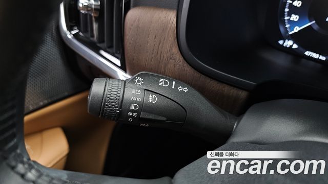 Volvo S90 B6 AWD Inscription 2021 — фото 31