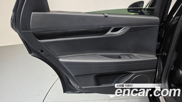 Genesis G80 (RG3) Gasoline 2.5 Turbo 2WD 2025 — фото 31