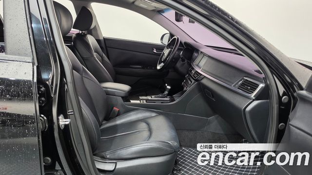 Kia K5 (II) 2.0 Prestige 2019 — фото 11