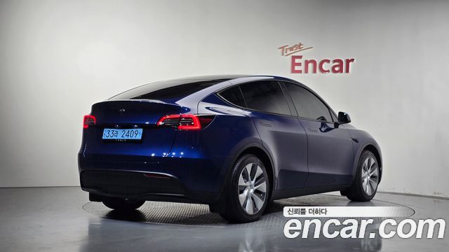 Tesla Model Y RWD 2024 — фото 2