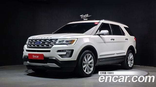 Ford Explorer 2.3 Limited 4WD 5th