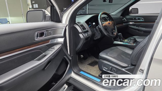Ford Explorer 2.3 Limited 4WD 5th 2016 — фото 10