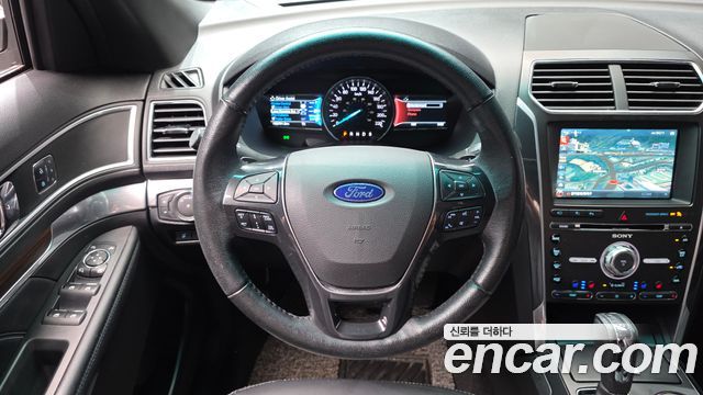 Ford Explorer 2.3 Limited 4WD 5th 2016 — фото 14