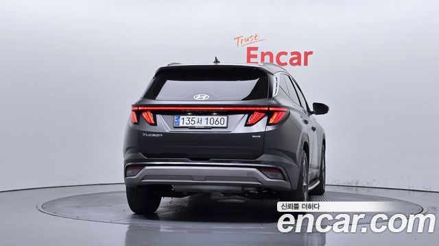 Hyundai Tucson (NX4) Gasoline 1.6 Turbo 4WD Inspiration 2024 — фото 4