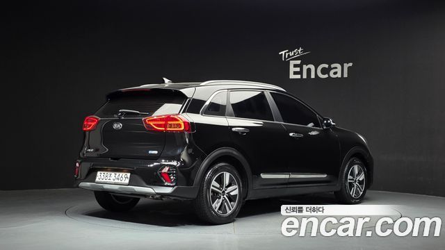Kia Niro 1.6 HEV Noblesse 2020 — фото 2
