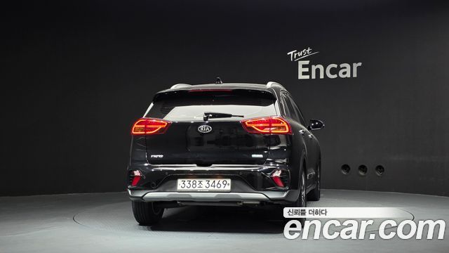 Kia Niro 1.6 HEV Noblesse 2020 — фото 4