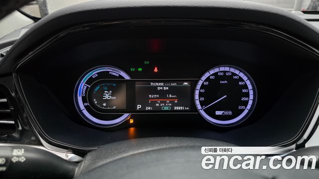 Kia Niro 1.6 HEV Noblesse 2020 — фото 8