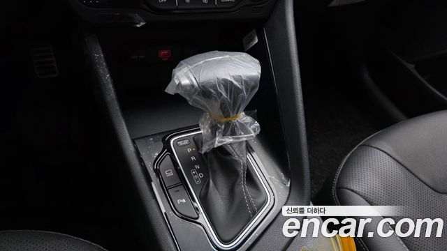 Kia Niro 1.6 HEV Noblesse 2020 — фото 9
