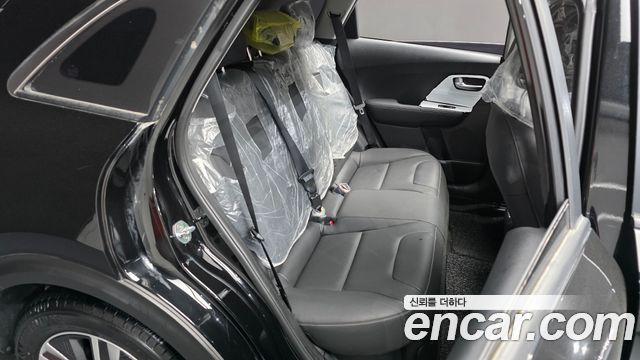 Kia Niro 1.6 HEV Noblesse 2020 — фото 11