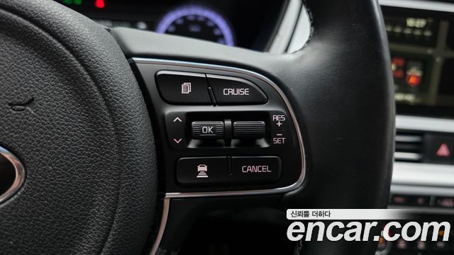 Kia Niro 1.6 HEV Noblesse 2020 — фото 17