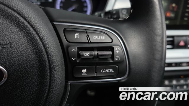 Kia Niro 1.6 HEV Noblesse 2020 — фото 18