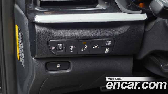 Kia Niro 1.6 HEV Noblesse 2020 — фото 30