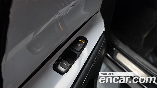 Kia Niro 1.6 HEV Noblesse 2020 — фото 35